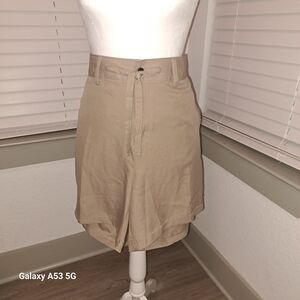 Magellan Outdoors Tan Women's Shorts